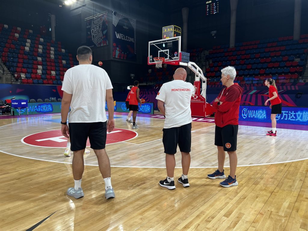 kosarkasice crne gore trening izrael