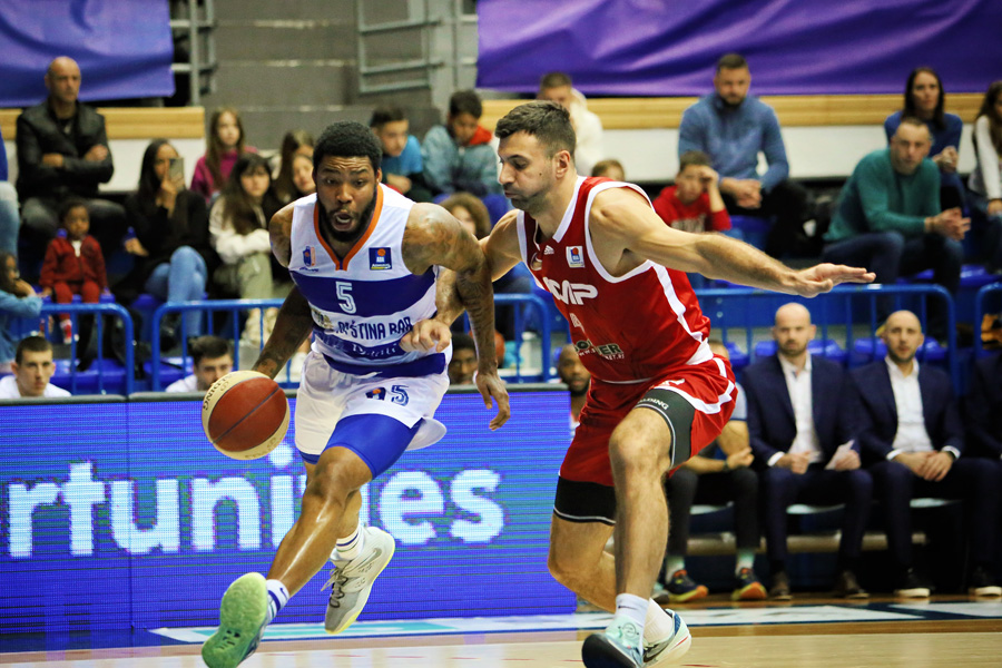 marucs weathers mornar