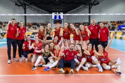 Odbojkašice savladale Azerbejdžan za prvu pobjedu u Zlatnoj ligi! - Odbojka Crna Gora