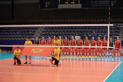 Dobra igra pionirki dovoljna za bod protiv Mađarske - Odbojka Crna Gora