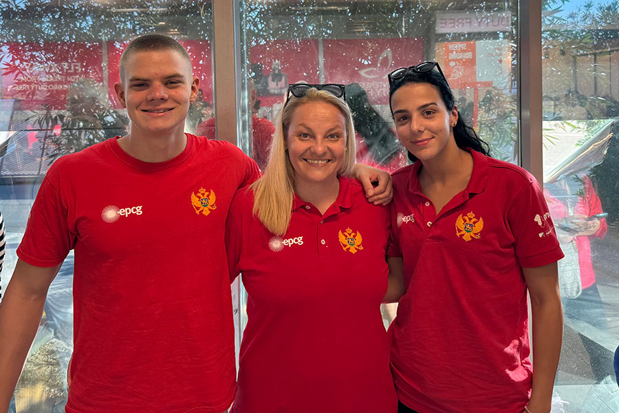 Milos-i-Jovana-otputovali-u-Singapur