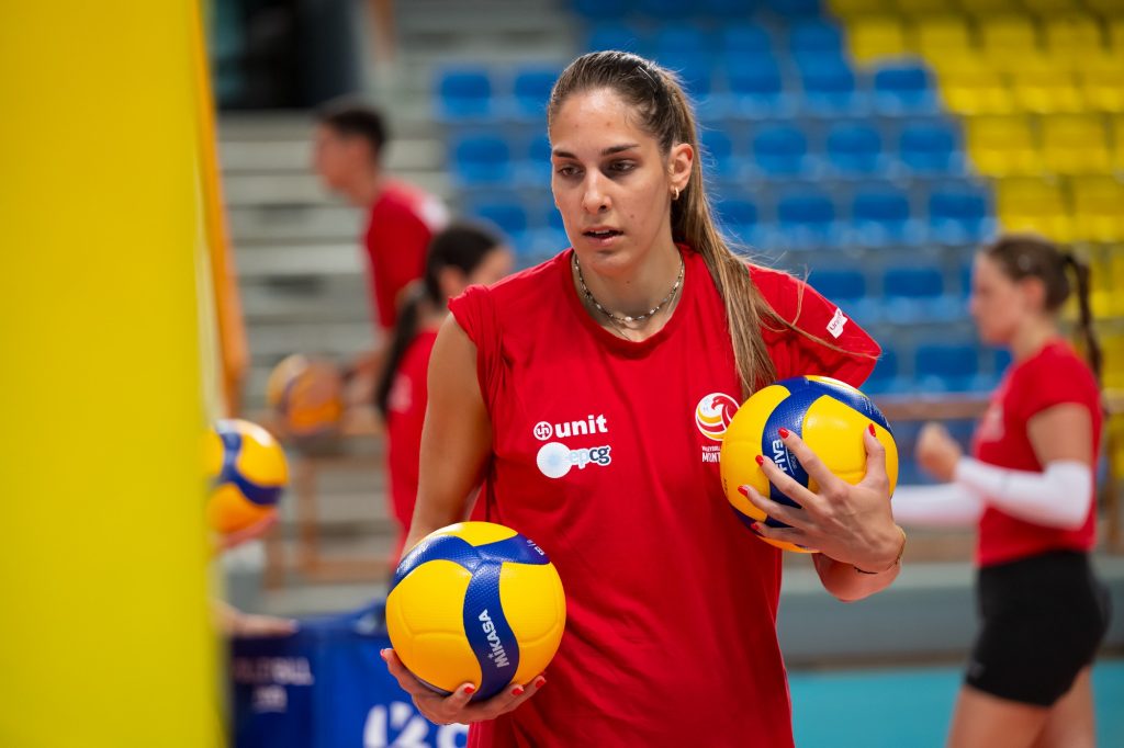 Slijede prvi test dueli: Odbojkašice sa Mađarskom tempiraju formu za kraj evropskih kvalifikacija - Odbojka Crna Gora