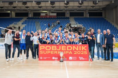 Odbojkaši Budućnosti nakon maratona osvojili Superkup - Odbojka Crna Gora