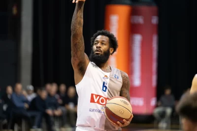 james thompson buducnost 2025