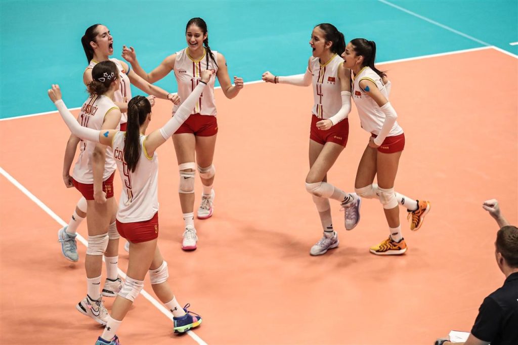 Objavljen širi spisak odbojkašica za predstojeće U18 kvalifikacije u Sofiji - Odbojka Crna Gora