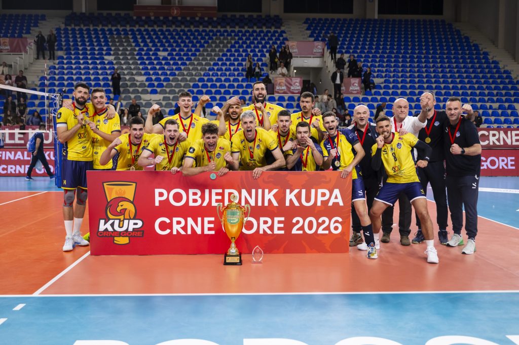 Odbojkaši Budve velikim preokretom odbranili pehar Kupa - Odbojka Crna Gora