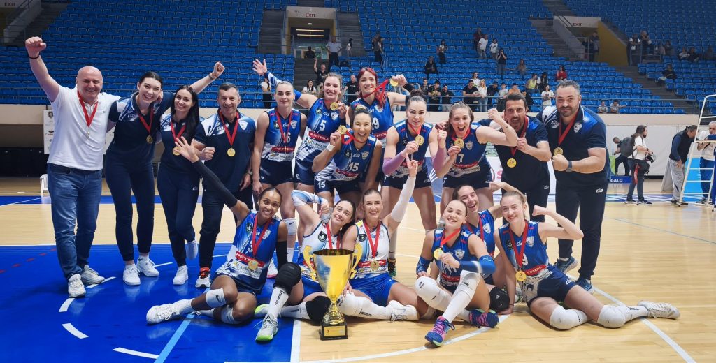 Herceg Novi ponovo šampion: Novljanke odbranile titulu u tri meča serije sa Lukom Bar - Odbojka Crna Gora