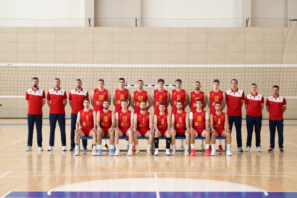 Odbojkaši otputovali za Austriju: Prvi rival Finska, osvajač prošlogodišnje Zlatne lige - Odbojka Crna Gora