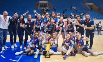 Herceg Novi ponovo šampion: Novljanke odbranile titulu u tri meča serije sa Lukom Bar - Odbojka Crna Gora